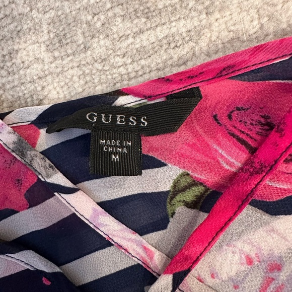 Guess Striped Floral Spaghetti Strap Blouse Blue Pink Size Medium - Picture 4 of 4